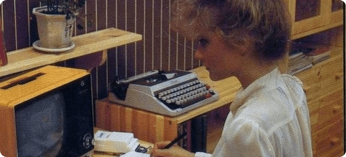lady accountant